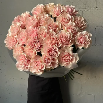 Букет из 35 французских роз (pink)